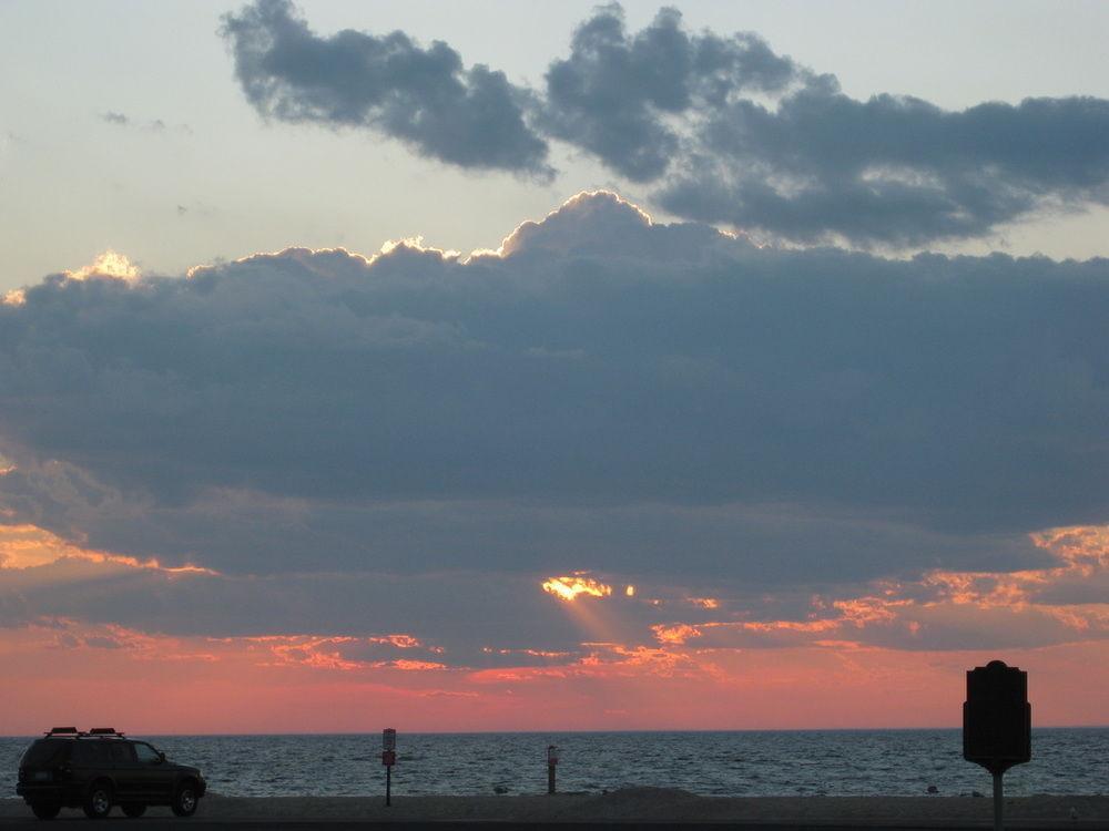 Southold Beach Motel Bagian luar foto